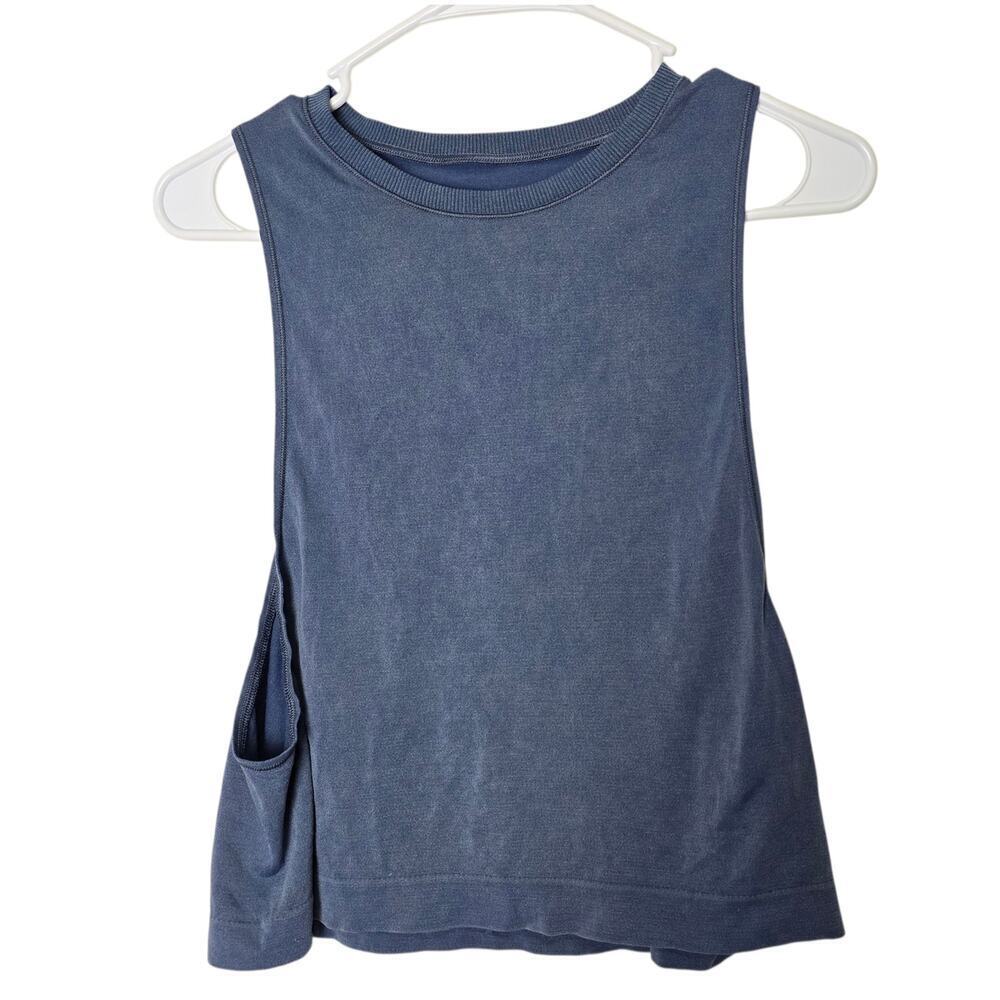 ATHLETA muscle tank cropped size XS blue